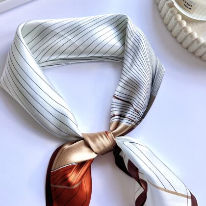 Szalik №71 Jedwabny „Linie i Światło”